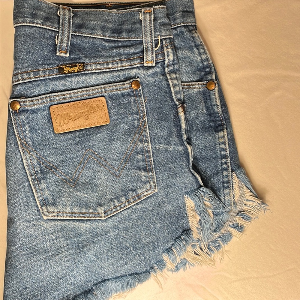 Vintage Wrangler Cut-Off Denim Shorts